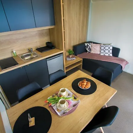 Apartment Mobile House Tina 31 Metlika